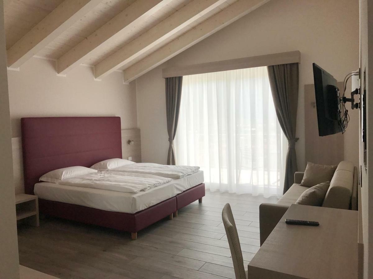 Maso Tobel Riva Del Garda Villa Exterior foto