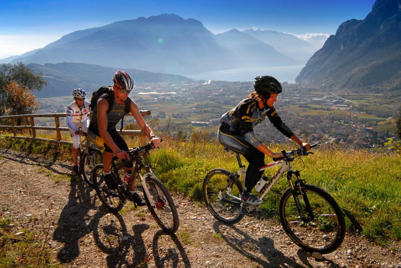 Maso Tobel Riva Del Garda Villa Exterior foto